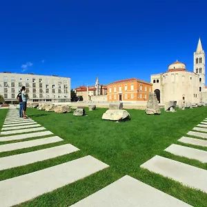 Maruna Self Check-in Zadar
